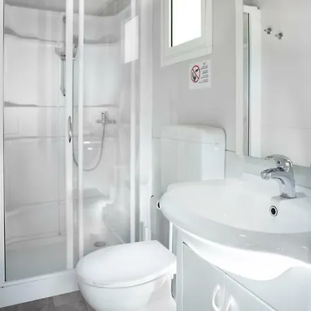 캠프장 Genova Est *