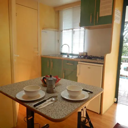 캠프장 Genova Est